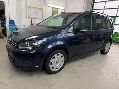 Gebraucht VW Touran Comfortline 140 PS (102 kW) 2014 Blau Van / Kleinbus