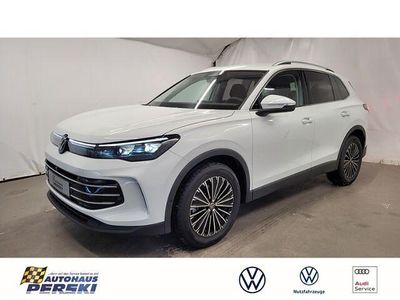 Weiß Gebraucht 2025 VW Tiguan Elegance SUV | 41.990 € (Etwas zu teuer)