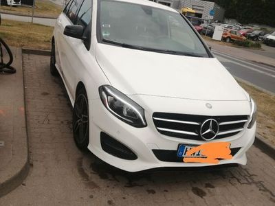 Mercedes B200