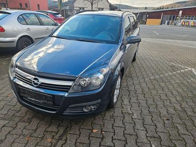 Blau Gebraucht 2006 Opel Astra Cosmo Limousine | 2.850 € (Etwas zu teuer)