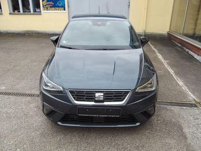 Grau Gebraucht 2023 Seat Ibiza Limousine | 15.999 € (Fairer Preis)