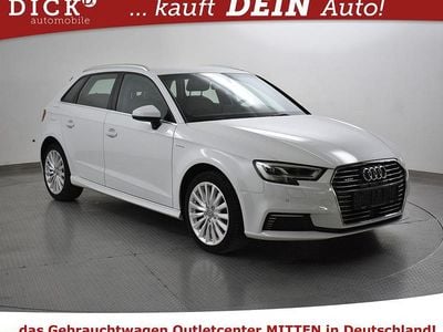 Gebraucht Audi e-tron Design 150 kW (204 PS) 2018 Gletscherweiss met. SUV