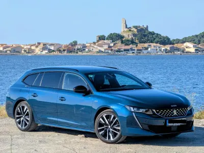 Gebraucht Peugeot 508 GT 224 PS (164 kW) 2021 Blau Kombi