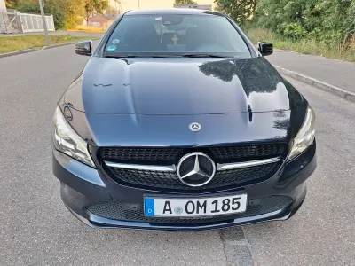 Gebraucht Mercedes CLA220 177 PS (130 kW) 2019 Blau Coupé