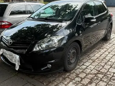 Gebraucht Toyota Auris 177 PS (130 kW) 2010 Schwarz Kleinwagen