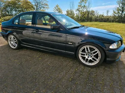 Gebraucht BMW 328 193 PS (141 kW) 2002 Schwarz Limousine