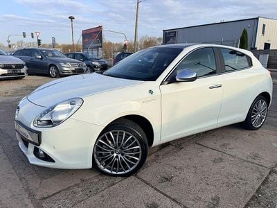 Usata Alfa Romeo Giulietta Turismo 150 CV (110 kW) 2015 Bianco Utilitaria