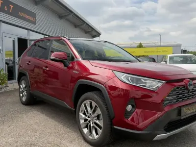 Gebraucht Toyota RAV4 Hybrid Lounge 178 PS (130 kW) 2020 Rot SUV