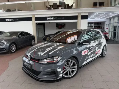 Gebraucht VW Golf VII GTI 290 PS (213 kW) 2020 Grau Limousine