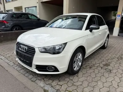 Gebraucht Audi A1 Sportback Attraction 122 PS (89 kW) 2013 Amalfiweiss Kleinwagen