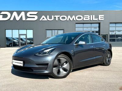 Grau Gebraucht 2020 Tesla Model 3 Standard Range Plus Limousine | 19.680 € (Fairer Preis)