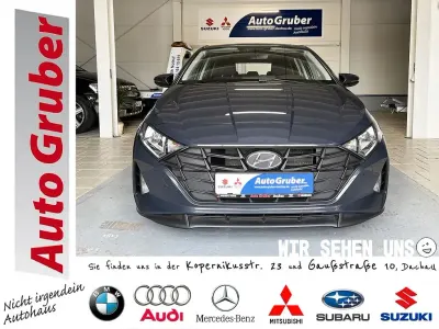 Gebraucht Hyundai i20 Select 84 PS (61 kW) 2022 Grau Kleinwagen