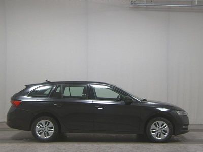 Schwarz Gebraucht 2022 Skoda Octavia Ambition Kombi | 14.680 € (Guter Preis)