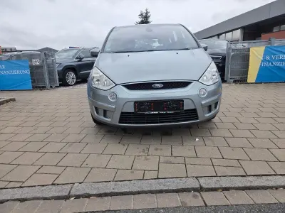 Gebraucht Ford S-MAX Titanium 140 PS (102 kW) 2009 Grau Van / Kleinbus