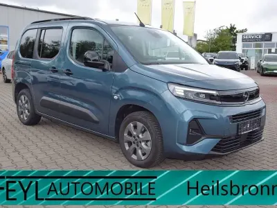 Gebraucht Opel Combo Edition 110 PS (80 kW) 2025 Blau Van / Kleinbus