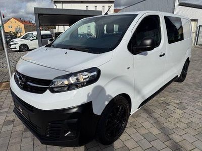 Weiß Gebraucht 2024 Opel Vivaro Van / Kleinbus | 26.850 € (Teuer)