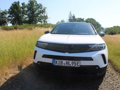 Gebraucht Opel Mokka-e GS Line 100 kW (136 PS) 2022 Weiß SUV