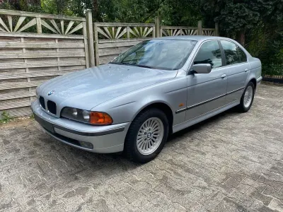 Gebraucht BMW 523 170 PS (125 kW) 1998 Silber Limousine