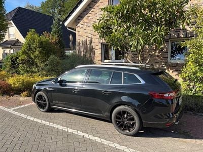 Gebraucht Renault Mégane GrandTour Bose Edition 132 PS (97 kW) 2018 Schwarz Kombi