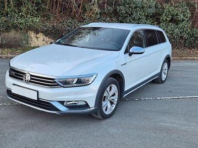 Weiß Gebraucht 2017 VW Passat Alltrack Kombi | 15.750 € (Fairer Preis)