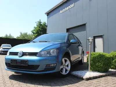 Gebraucht VW Golf VII Comfortline 105 PS (77 kW) 2013 Blau Kombi