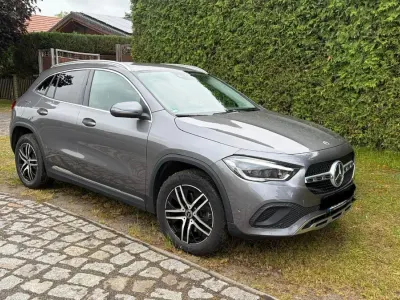 Gebraucht Mercedes GLA250 218 PS (160 kW) 2022 Silber SUV