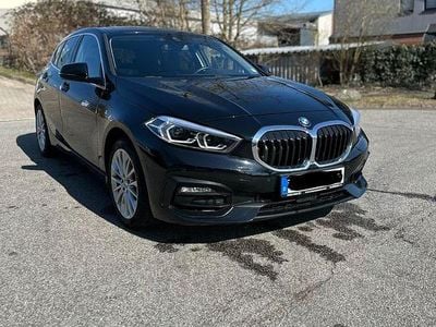 Usata BMW 118 Sport Line 140 CV (102 kW) 2019 Nero Utilitaria
