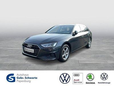 Grau Gebraucht 2023 Audi A4 Kombi | 29.880 € (Fairer Preis)