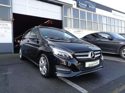 Gebraucht Mercedes B180 Urban 122 PS (89 kW) 2016 Schwarz Van / Kleinbus