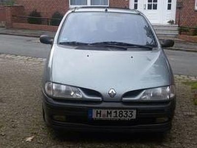 Gebraucht Renault Mégane 101 PS (74 kW) 1998 Grau