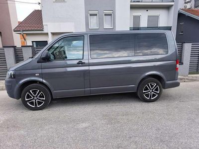 Gebraucht VW T5 Trendline 140 PS (102 kW) 2010 Grau Van
