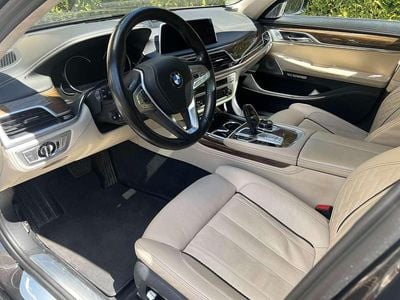 BMW 750