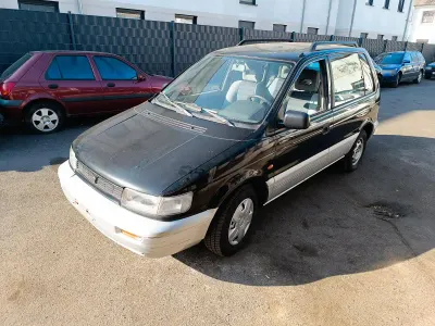 Gebraucht Mitsubishi Space Runner 122 PS (89 kW) 1992 Van / Kleinbus