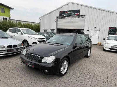 Gebraucht Mercedes C240 170 PS (125 kW) 2003 Schwarz Kombi