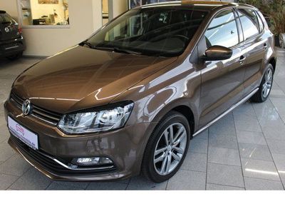 Braun metallic Gebraucht 2015 VW Polo Highline Limousine | 11.999 € (Etwas zu teuer)