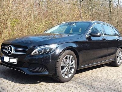Gebraucht Mercedes C180 156 PS (114 kW) 2018 Schwarz Limousine