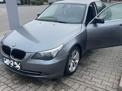 BMW 523