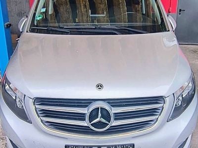 Mercedes V200