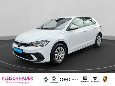 Gebraucht VW Polo Life 80 PS (58 kW) 2023 Weiss Kleinwagen