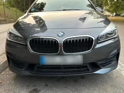 Gebraucht BMW 220 190 PS (139 kW) 2019 Grau Van / Kleinbus