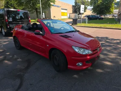 Gebraucht Peugeot 206 CC 109 PS (80 kW) 2006 Rot Cabrio
