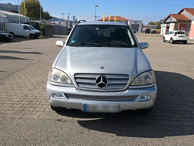 Gebraucht Mercedes ML270 163 PS (119 kW) 2003 Grau SUV