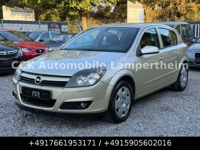 Gebraucht Opel Astra Enjoy 105 PS (77 kW) 2004 Gelb Limousine