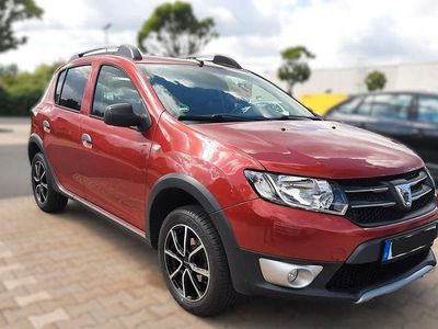 Second-hand Dacia Sandero Prestige 90 CP (66 kW) 2013 Roșu Berlinǎ