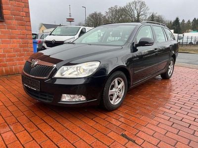 Gebraucht Skoda Octavia Ambition 105 PS (77 kW) 2012 Schwarz Kombi