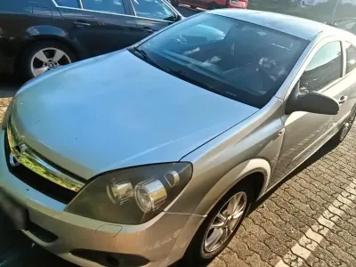 Gebraucht Opel Astra GTC 105 PS (77 kW) 2006 Grau Coupé