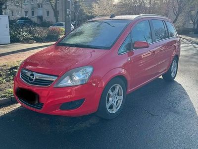 Usata Opel Zafira 150 CV (110 kW) 2009 Rosso Monovolume