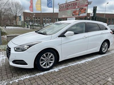 Gebraucht Hyundai i40 165 PS (121 kW) 2017 Weiß Kombi