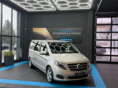 Gebraucht Mercedes V250 Edition 190 PS (139 kW) 2015 Silber Van / Kleinbus