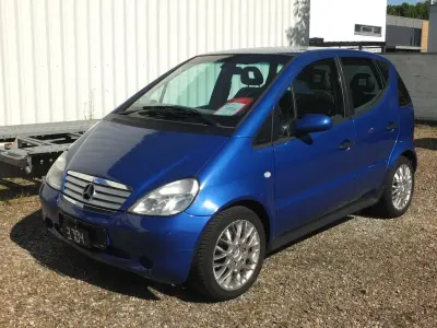 Gebraucht Mercedes A190 Avantgarde 125 PS (91 kW) 2000 Tiefseeblau Limousine